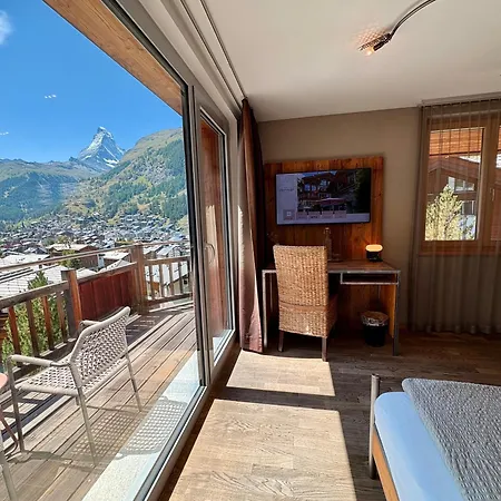 Готель Alpenlodge 3*