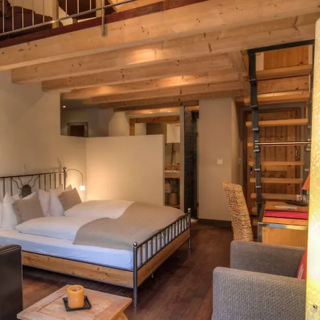 Otel Alpenlodge 3*
