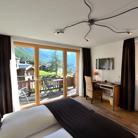 Готель Alpenlodge