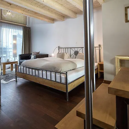 Otel Alpenlodge 3*