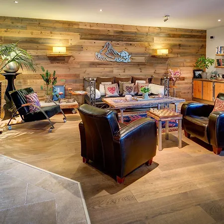 Alpenlodge Otel