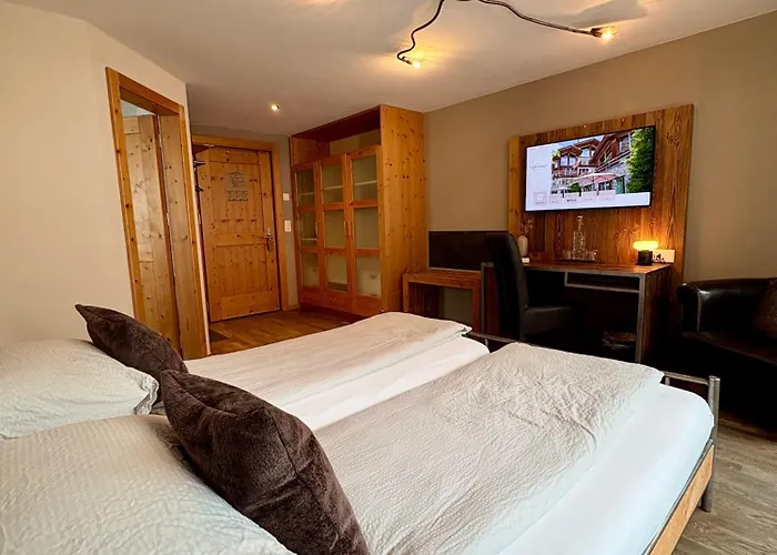 Готель Alpenlodge