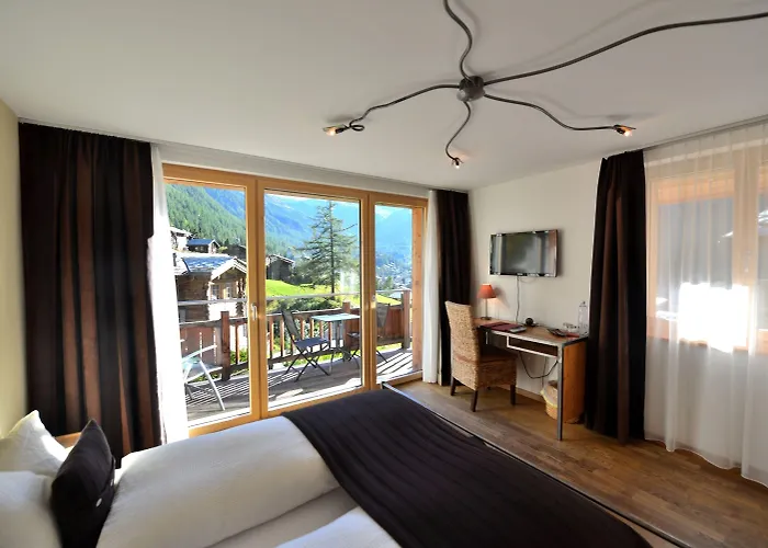 Готель Alpenlodge