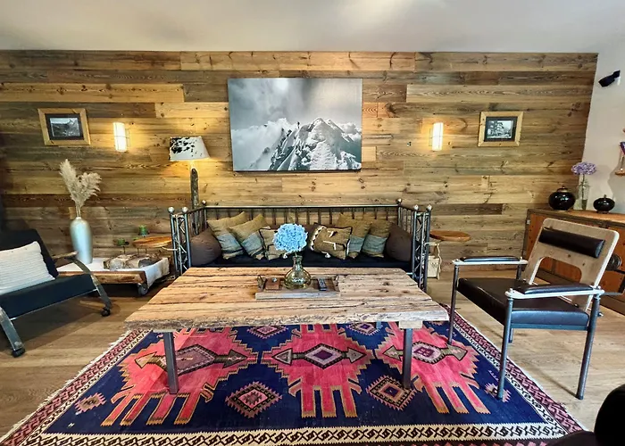 Готель Alpenlodge